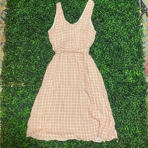 Ces Femme Brand. Pale Pink Sleeveless Dress. Size Small.